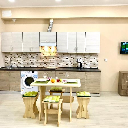 Комфортные Апартаменты Smart Zarvantsy Eksteriør billede